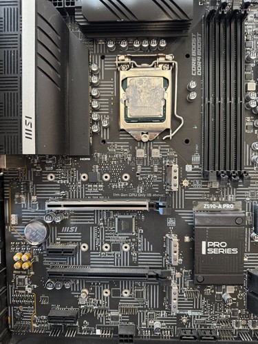 Kit PC (I5 11600k, 32GB Corsair DDR4 3200, MSI Z590 Pro, Coolermaster Hyper 212) - Imagen 4 de 10