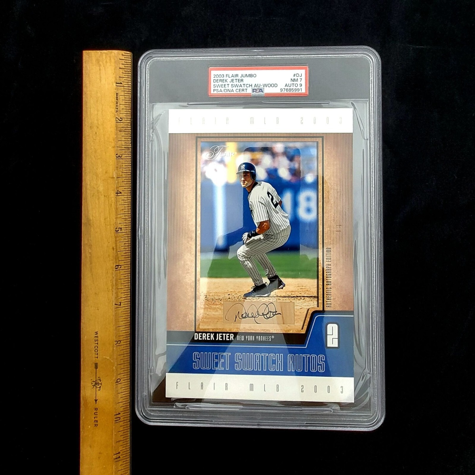 2003 Flair Jumbo Sweet Swatch Auto-Wood #DJ Derek Jeter 43/50 PSA Auto 9-Card 7 view 8