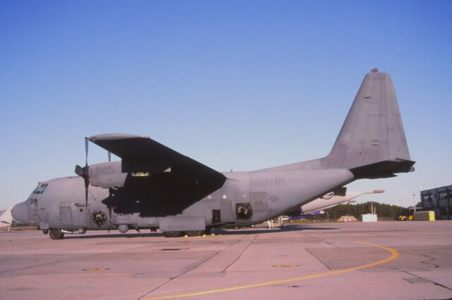 Original colour slide AC-130U Spectre 89-0514 of 4 SOS USAF
