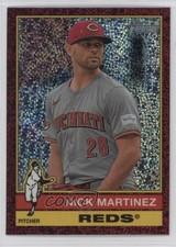 2025 Topps Heritage Chrome Burgundy Sparkle Refractor Nick Martinez #444 0h99