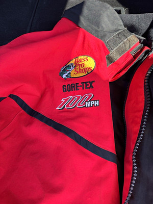 Bass Pro Shops Gore-Tex 100 MPH Waterproof Fishing Jacket/Pants Set XL Red/Black