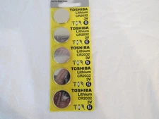 Toshiba CR2032 Lithium 3V Batteries Package of 5 NEW EXP 1/2034