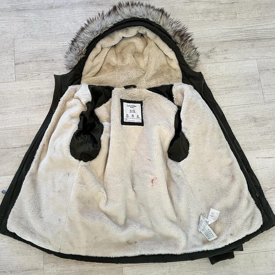 Abercrombie Kids A&F Girls Winter Parka Olive Green Coat Sz 11/12 Sherpa Lined - Image 4 of 4