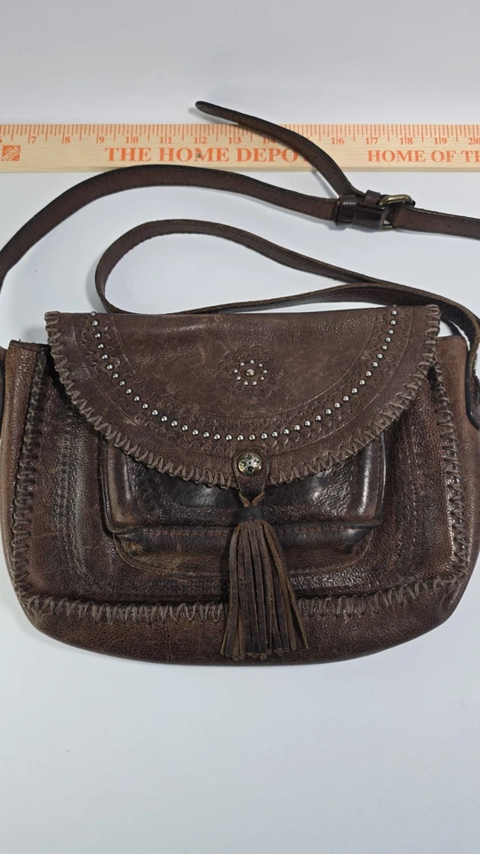 Patricia Nash Cuero Marrón Tachonado Bolso de Hombro Cartera Hippie con Borla Foto 2 de 4