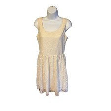 Rue 21 cream ivory off white lace lined sleeveless size M dress