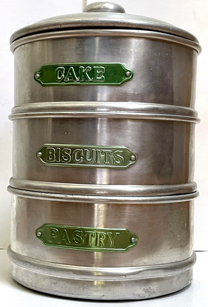 Stacking cake clearance tins
