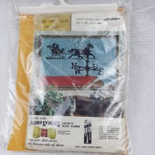 Aunt Lydia's Dashing Thru The Snow punch needle canvas rug wall hanging 619 NOS