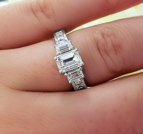 Natural 2.00 Ctw Emerald Cut 3 stone Engagement Diamond Ring F, VVS2 GIA 14k WG - Picture 1 of 4