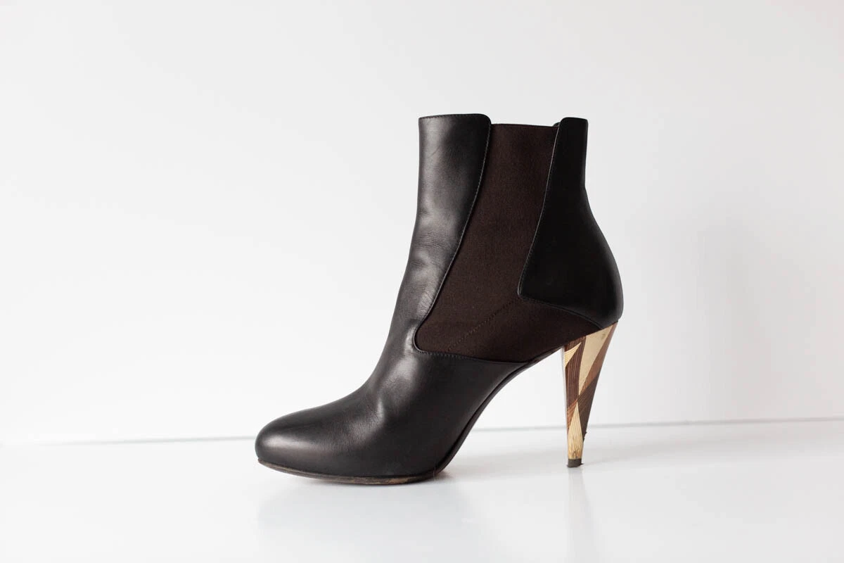 Stivali shop fendi usati