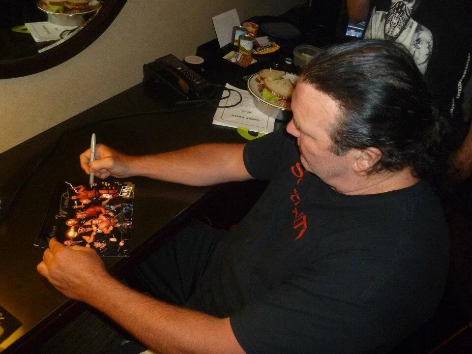 Scott Hall Kevin Nash Eric Bischoff Buff Bagwell Norton +1 Foto Firmada WCW 8x10 Foto 3 de 4