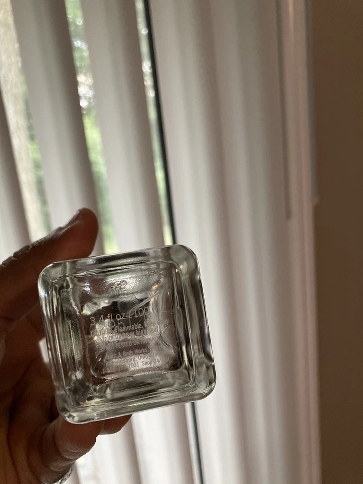 Colonia Bath & Body Works Whitewater Rush - Botella vacía rara Foto 3 de 3