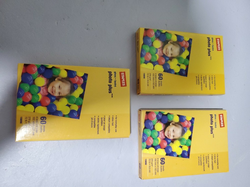 Staples Photo Plus 4 X 6 inch glossy photo printer paper 180 sheets total