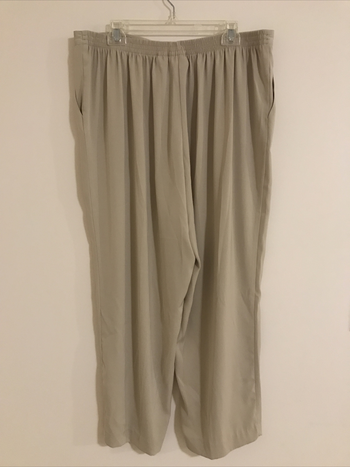 Alfred Dunner Womens Size 18 Beige Dress Pants!!! M140