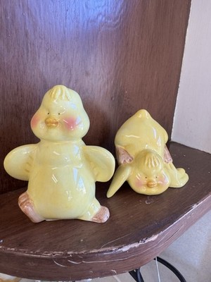 Ceramic Baby Chicks Set Of Two Yellow Perfect For Curio