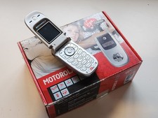 Telefono cellulare Motorola V220 flip argento con scatola retrò. Non testato senza accessori
