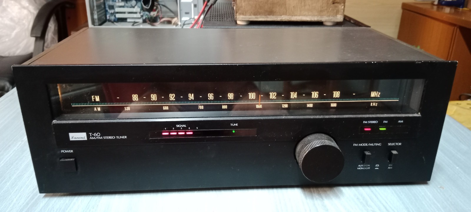 Sansui T-60 Radio Sintonizzatore Stereo AM/FM