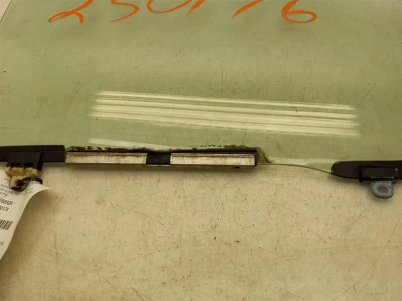 04 05 06 SCION XA PASAJERO DELANTERO DERECHO CRISTAL 6811052141 Foto 2 de 4