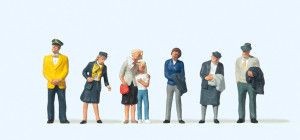 Preiser 10382 Passengers (Pk5) And Stewards (Pk2) Exclusive Figure Set HO/OO