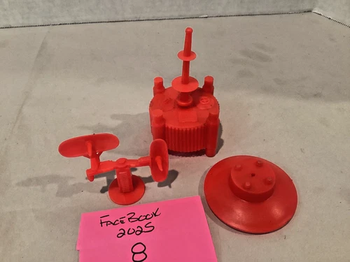 Vintage Marx Moon Base playset accessories