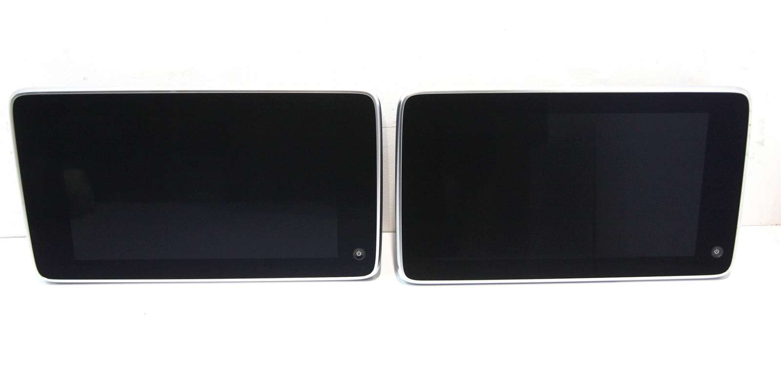 BMW OEM Rear compartment monitor 10,2 