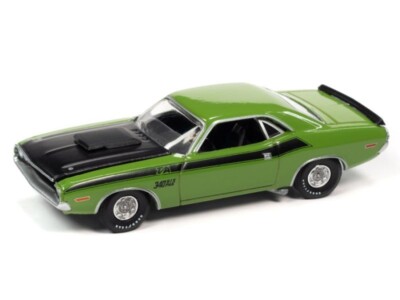 1970 Dodge Challenger T/A  Green Go **RR** Auto World Premium 1:64