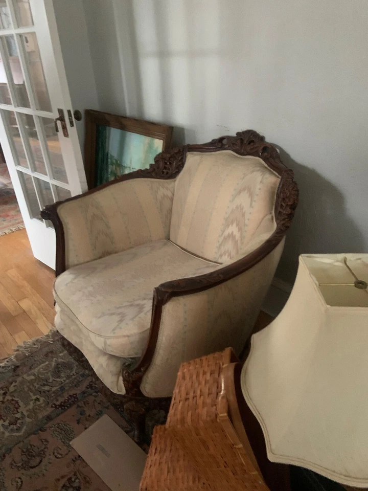 Antiguo sofá victoriano y dos sillas Foto 4 de 4