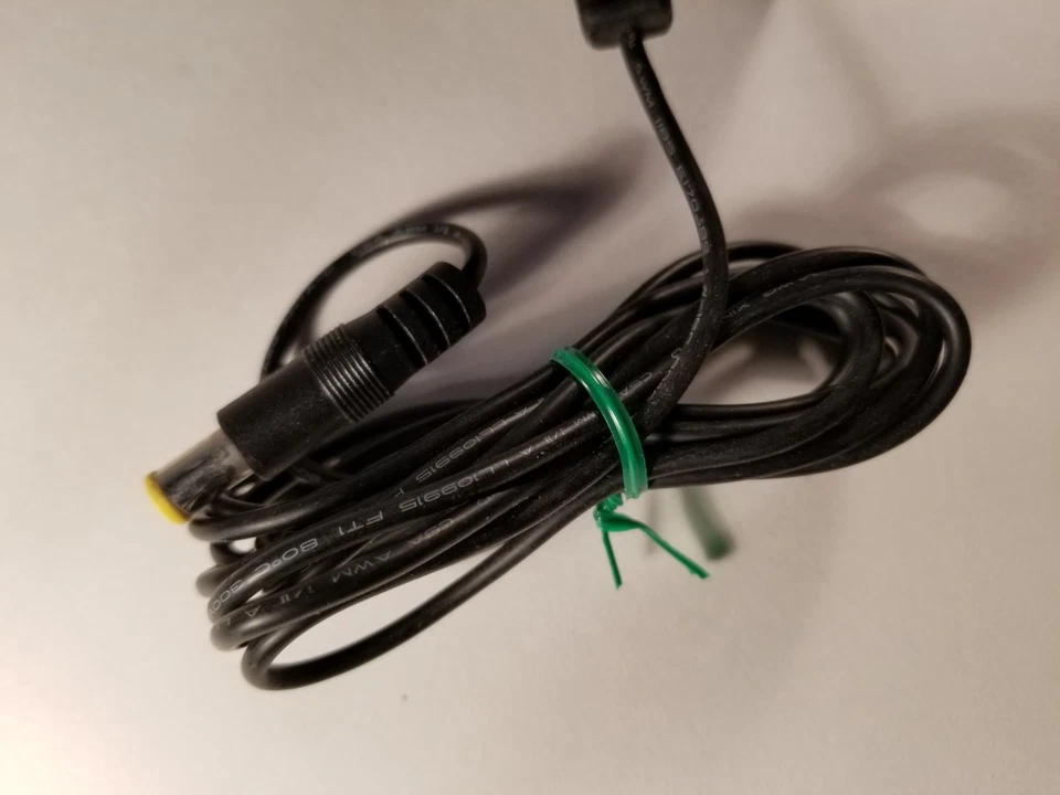 Used Roland ac adaptor for ACQ-120keyboard. Model GS-181500 Foto 4 de 4