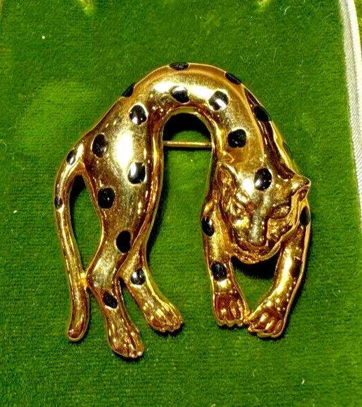 Vintage Panther Cat Leopard Gold tone Black Enamel Brooch Pin