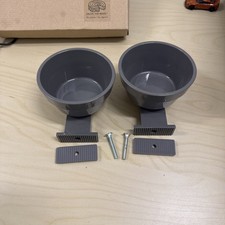 Cage Mounted Pet Dish twist off of mount