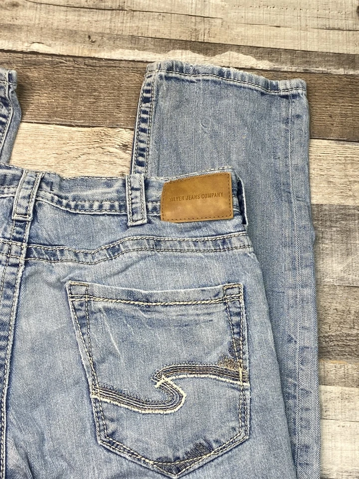 Silver Jeans Eddie Jeans Mens 32x32* Blue Stretch Distressed Light Wash Cowboy - Image 3 of 4