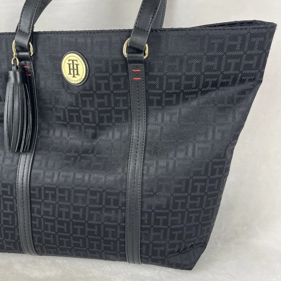 Tommy Hilfiger NEW Tote Women’s Monogram Purse Classic Black  Shoulder Bag NWT - Image 3 of 4