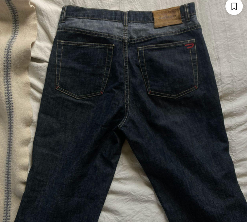 Diesel Women's Straight Leg Blue Jeans Italian Denim sz 33