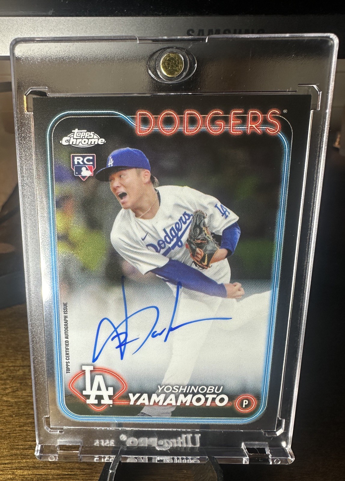 2024 Topps Chrome - Rookie Autographs Yoshinobu Yamamoto #RA-YY (AU, RC)