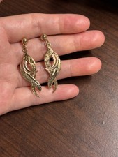 Vintage Gold Tone Feather Dangling Earrings For Pierced Ears
