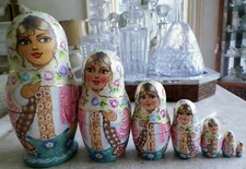 Russian Nesting Dolls Girls Pink Flowers Hand painted 7 pc 1997