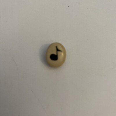 Musical Note Lapel Pin Small P9