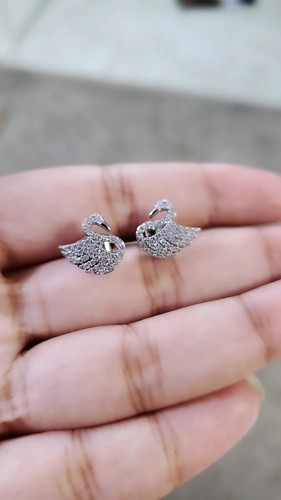 Sterling silver plated iconic Swarovski style zirconium swan studs Mothersday - 第 2/10 張圖片