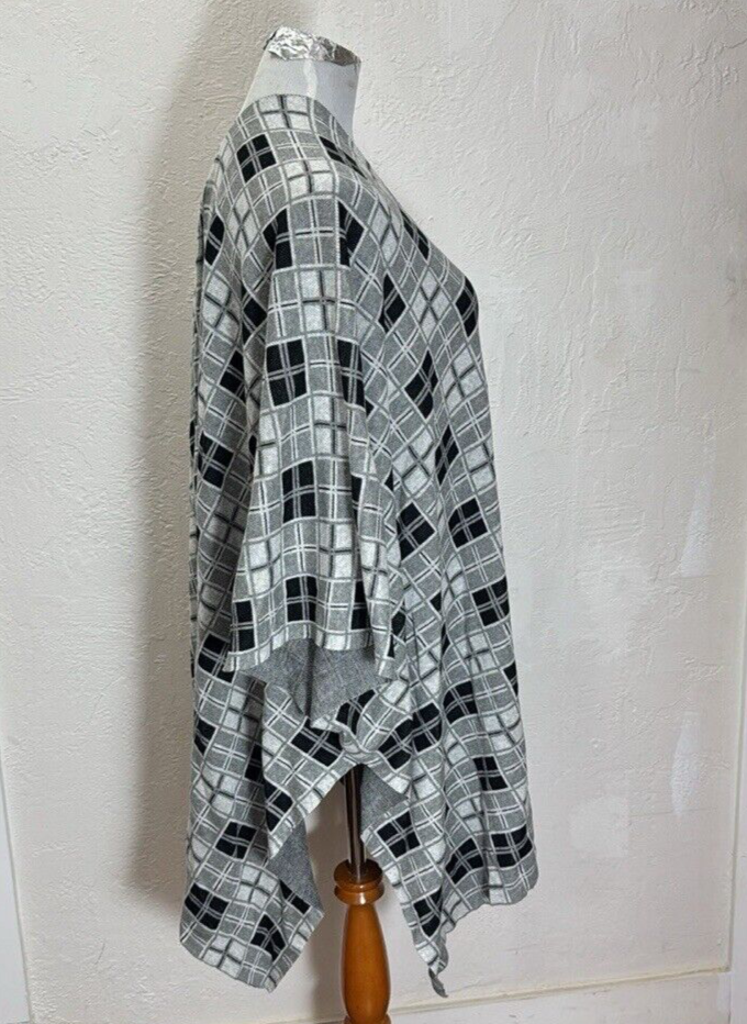 Women Joseph A Gray Sweater Knit Shawl Poncho Cape Wrap One Size