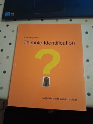 EINFACHE ANLEITUNG ZUR IDENTIFIZIERUNG VON FINGERHUT. ISBISTER.