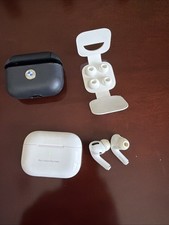 Original Apple AirPods Pro 1st Generation - Wireless Charge Case Extras READ