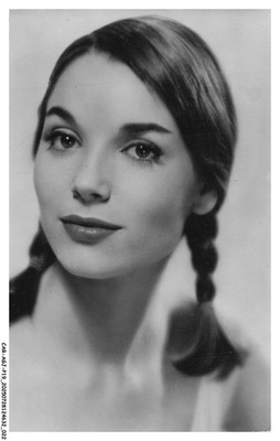 AUTO - AGJP19-0938 - SCHAUSPIELER - ELSA MARTINELLI