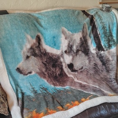 Wolf Pictorial Fleece Plush Sherpa Trim Throw Blanket, Blue White