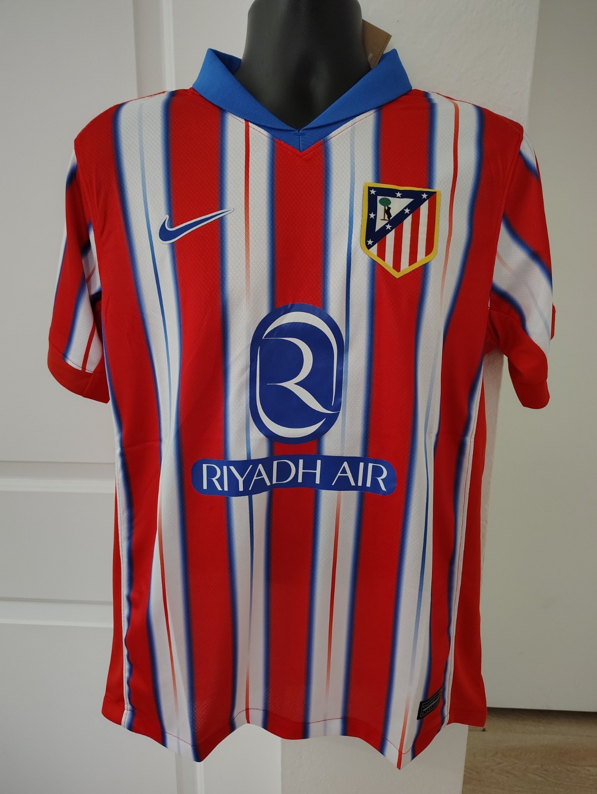 Jersey local del  Atlético de Madrid Temporada 2024/2025