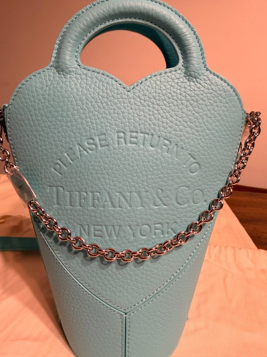 Brand new Tiffany & Co. Return to Tiffany blue heart-shaped bucket
