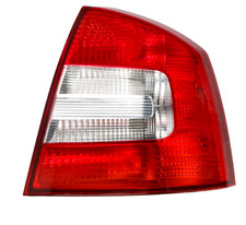 Heckleuchte Rückleuchte Rucklicht Rechts für SKODA OCTAVIA II 2008-2013