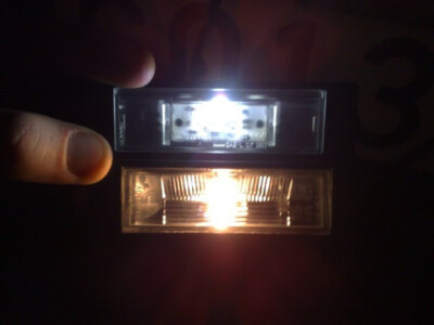 Genuine BMW E8X/F2X 1 Series LED Number Plate Light (63267193294