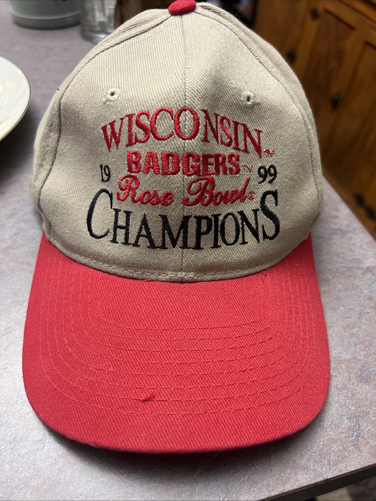 Vintage Wisconsin Badgers Sports Football 1999 Rose Bowl Hat Cap