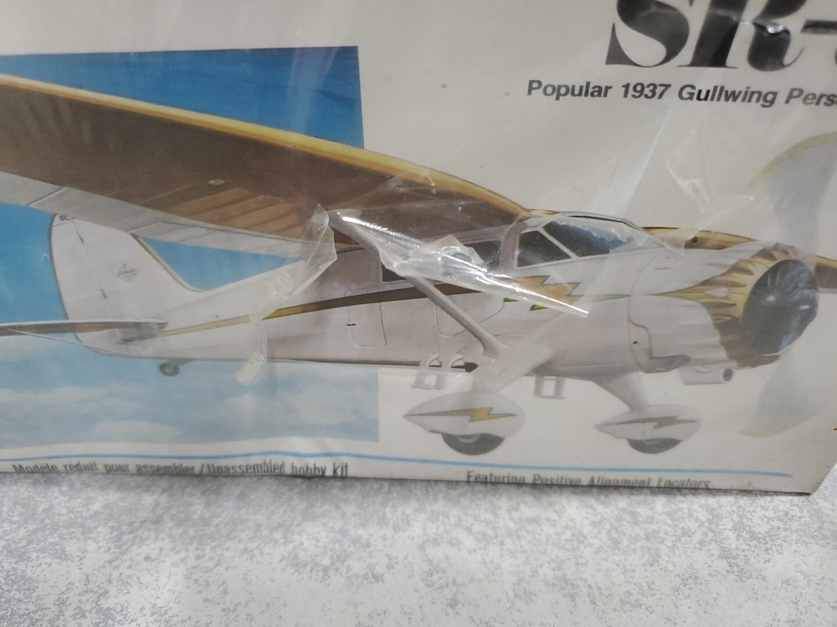 AMT 1/48 Stinson Reliant SR-9 #T639, Btand New SEALED, torn AMT 1/48 Stinson Reliant SR-9 #T639, Btand New SEALED, torn