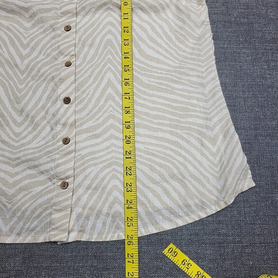 Camiseta Denim Co Naturals estampada sem mangas botão frontal tamanho pequeno bege - Imagem 3 de 4