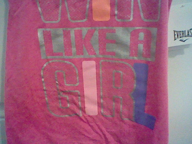 TOTALMENTE NUEVA CAMISETA SIN MANGAS NIÑA TALLA 10 1/2-12 1/2 BONITA PLUS EVERLAST Foto 3 de 4